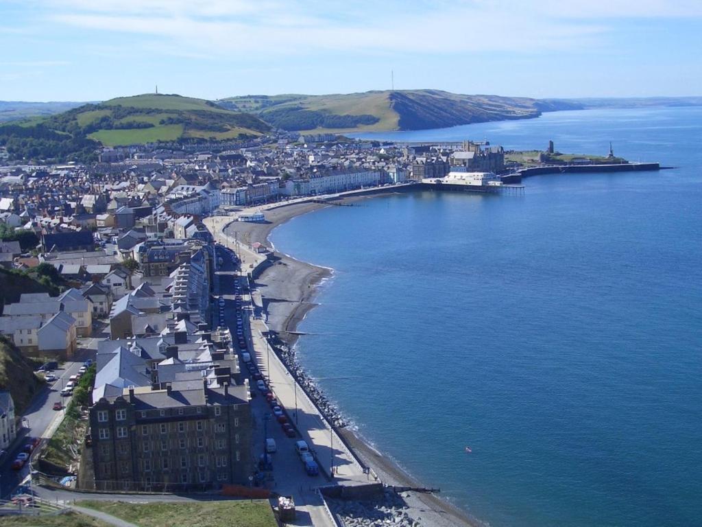 Harry'S Hotel & Restaurant Aberystwyth Zewnętrze zdjęcie