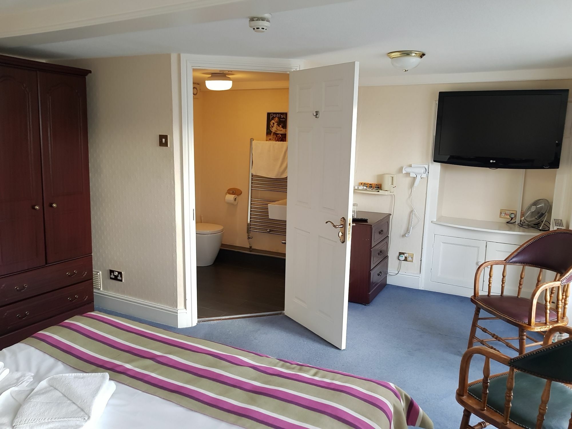 Harry'S Hotel & Restaurant Aberystwyth Zewnętrze zdjęcie
